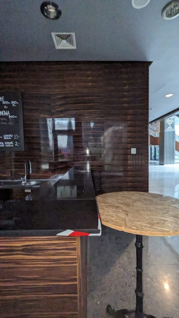 Fragment wnętrza hallu VTover